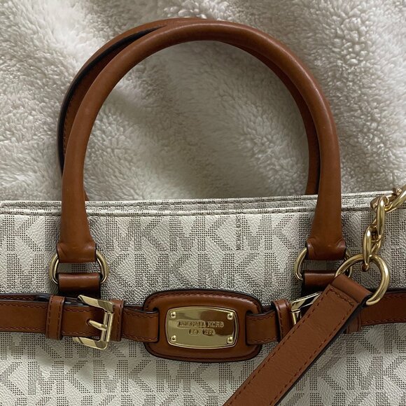 NWT Gorgeous Michael Kors Hamilton Cream w/Leather Brown Trim Lg Tote - Picture 2 of 13